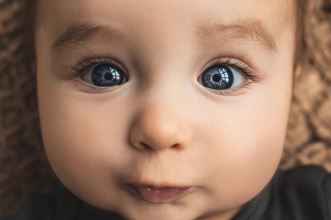 mit-baby-blue-eyes-focusing_0.jpg