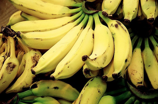 Bananas (Fernando Stankuns, Flickr).